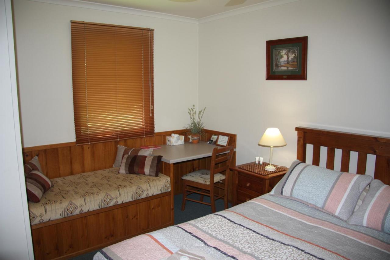 Shady Brook Cottages Harrietville Extérieur photo